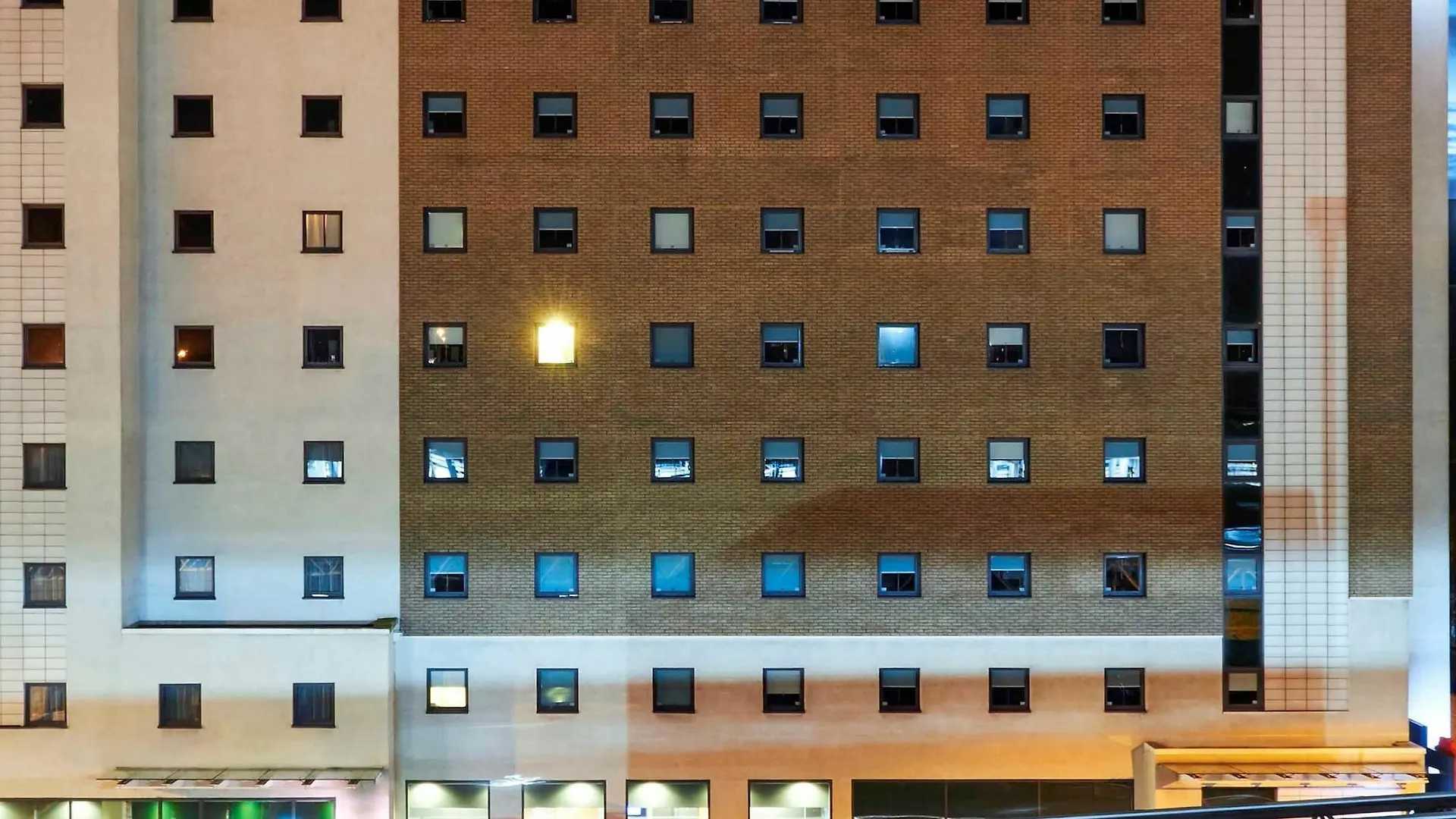 Ibis Budget Birmingham Airport Terminal Building - Nec Bickenhill 2*,
